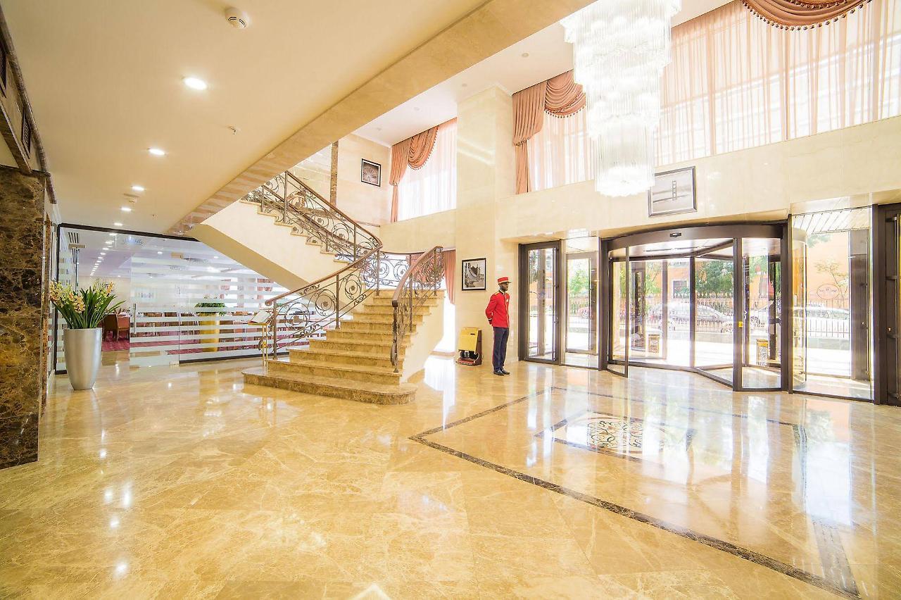 Shera Inn Hotel Almatî Exterior foto